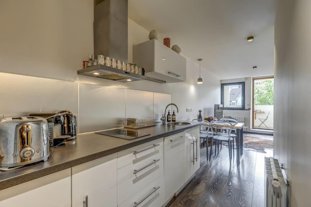 Le Pura Vida, Hyper Centre Terrasse + Parking Apartment Annecy Luaran gambar