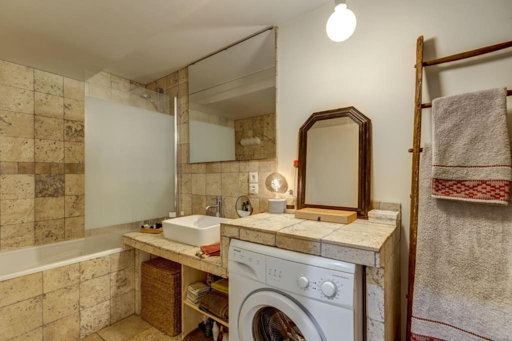 Le Pura Vida, Hyper Centre Terrasse + Parking Apartment Annecy Luaran gambar
